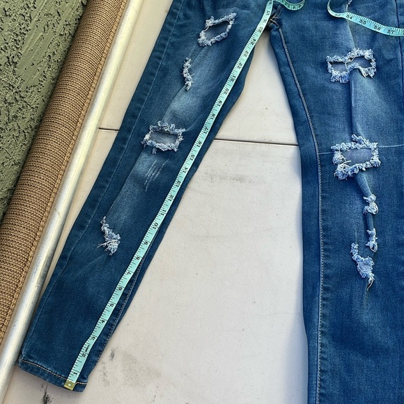 NWT • BAMBOO Distressed HighRise Skinny Dark Blue Jeans • Size 5/6 - Picture 3 of 8